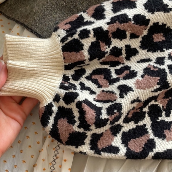 Anthropologie Sweater - Picture 3 of 4